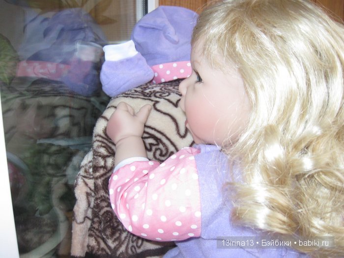 Белокурый гномик с изумрудными глазками, Lee Middleton