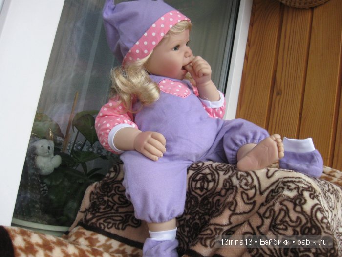 Белокурый гномик с изумрудными глазками, Lee Middleton