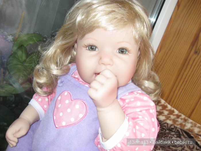 Белокурый гномик с изумрудными глазками, Lee Middleton