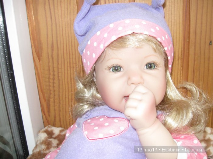 Белокурый гномик с изумрудными глазками, Lee Middleton