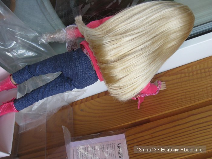 Блондинка в законе Madame Alexander