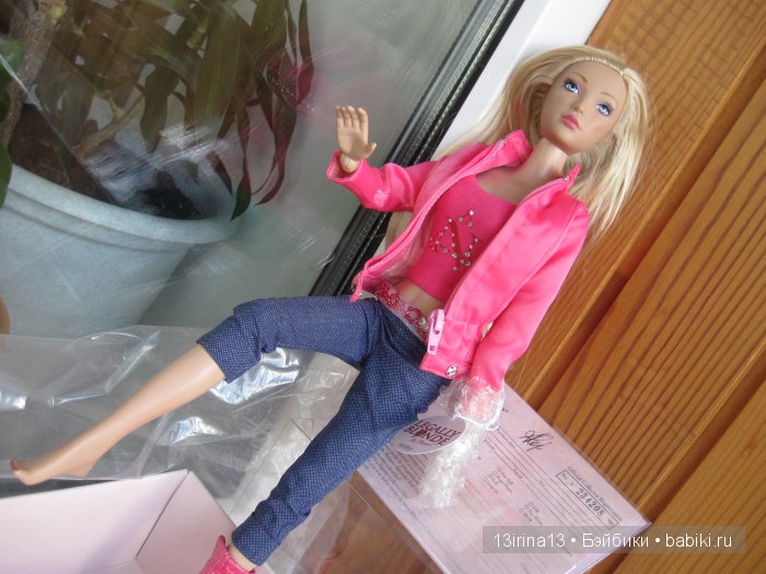 Блондинка в законе Madame Alexander