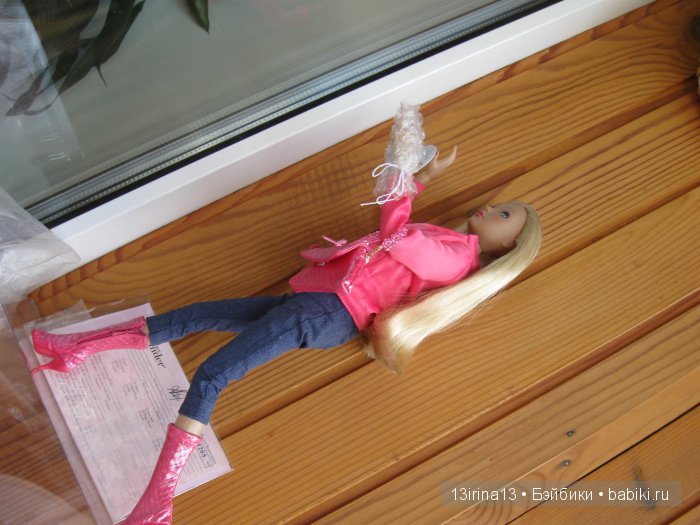 Блондинка в законе Madame Alexander