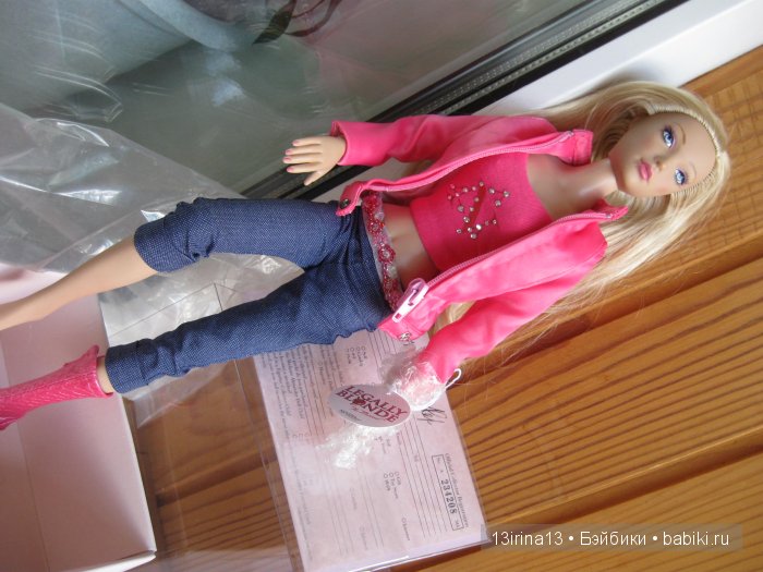 Блондинка в законе Madame Alexander