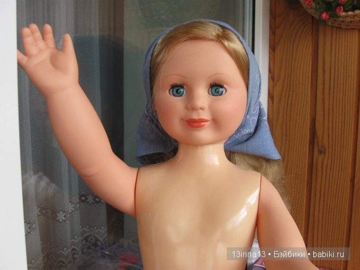 Все вместе. Куклы Людмила и Милана фабрики "Весна" с малышками других брендов