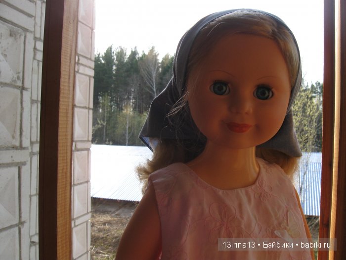 Все вместе. Куклы Людмила и Милана фабрики "Весна" с малышками других брендов