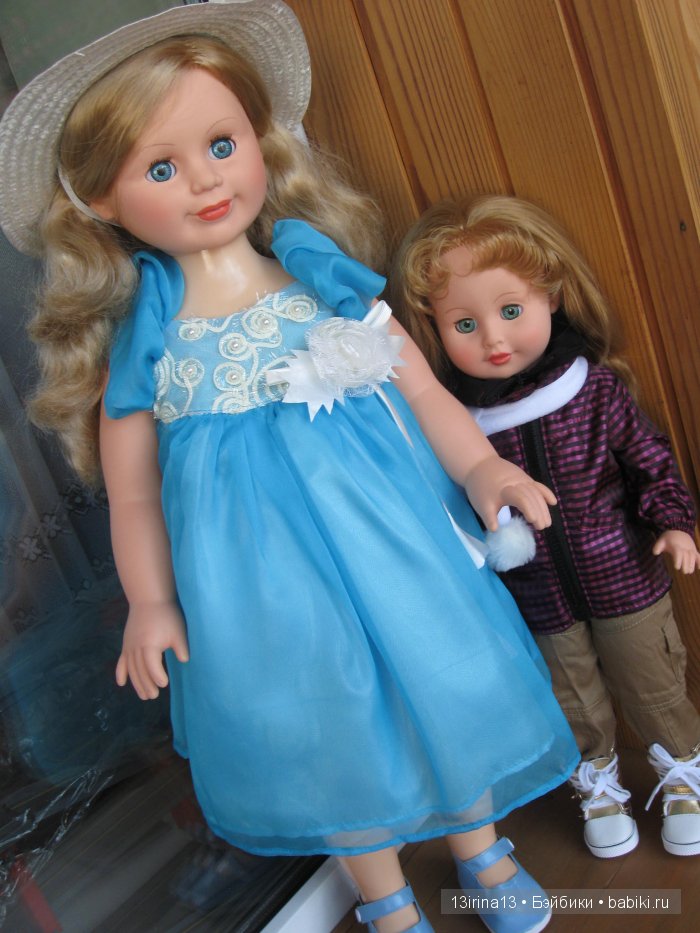 Все вместе. Куклы Людмила и Милана фабрики "Весна" с малышками других брендов