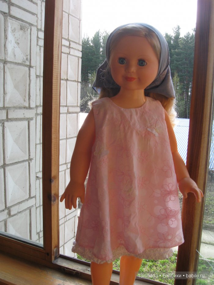 Все вместе. Куклы Людмила и Милана фабрики "Весна" с малышками других брендов