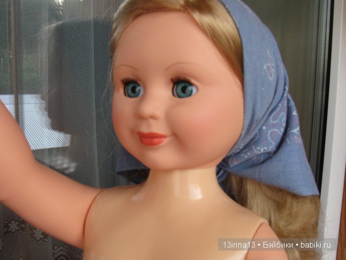 Все вместе. Куклы Людмила и Милана фабрики "Весна" с малышками других брендов