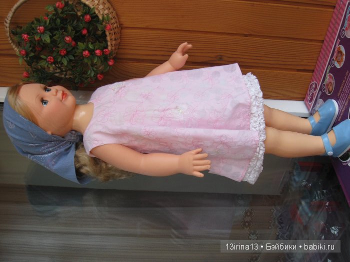 Все вместе. Куклы Людмила и Милана фабрики "Весна" с малышками других брендов