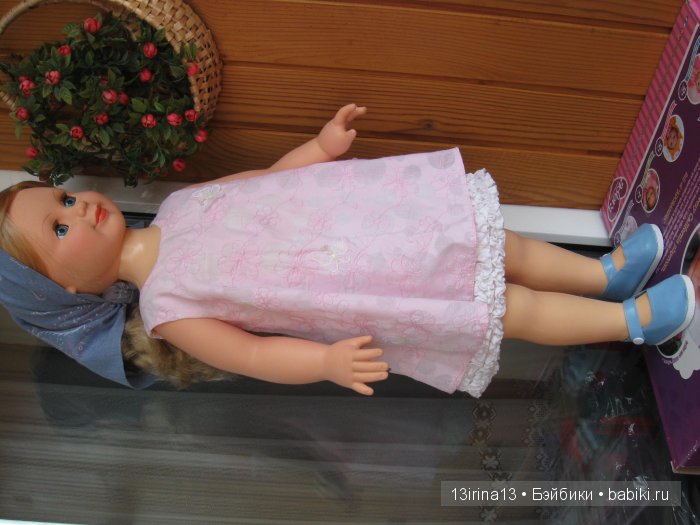 Все вместе. Куклы Людмила и Милана фабрики "Весна" с малышками других брендов