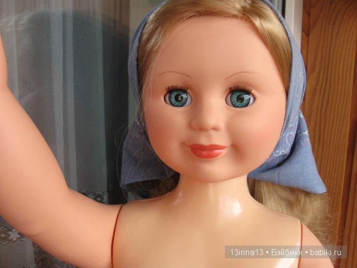 Все вместе. Куклы Людмила и Милана фабрики "Весна" с малышками других брендов