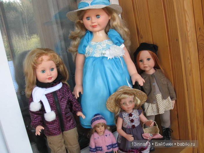 Все вместе. Куклы Людмила и Милана фабрики "Весна" с малышками других брендов