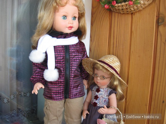 Все вместе. Куклы Людмила и Милана фабрики "Весна" с малышками других брендов