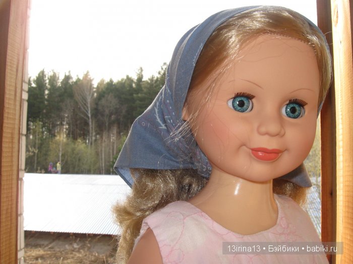 Все вместе. Куклы Людмила и Милана фабрики "Весна" с малышками других брендов