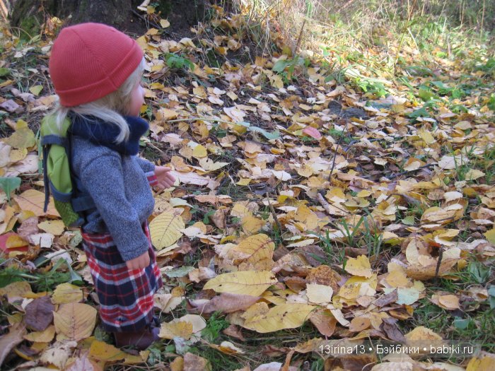 Мальчик Симон, девочка мини-Адорочка и осень