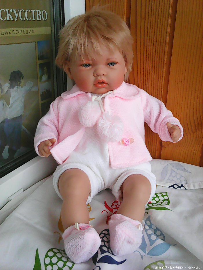 Забавная малышка из Испании. А для меня так мальчиком видится