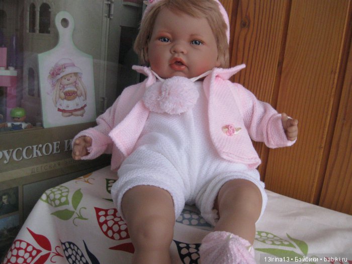 Забавная малышка из Испании. А для меня так мальчиком видится