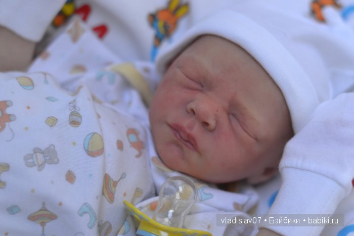 Куколки реборн в образе новорожденных крох