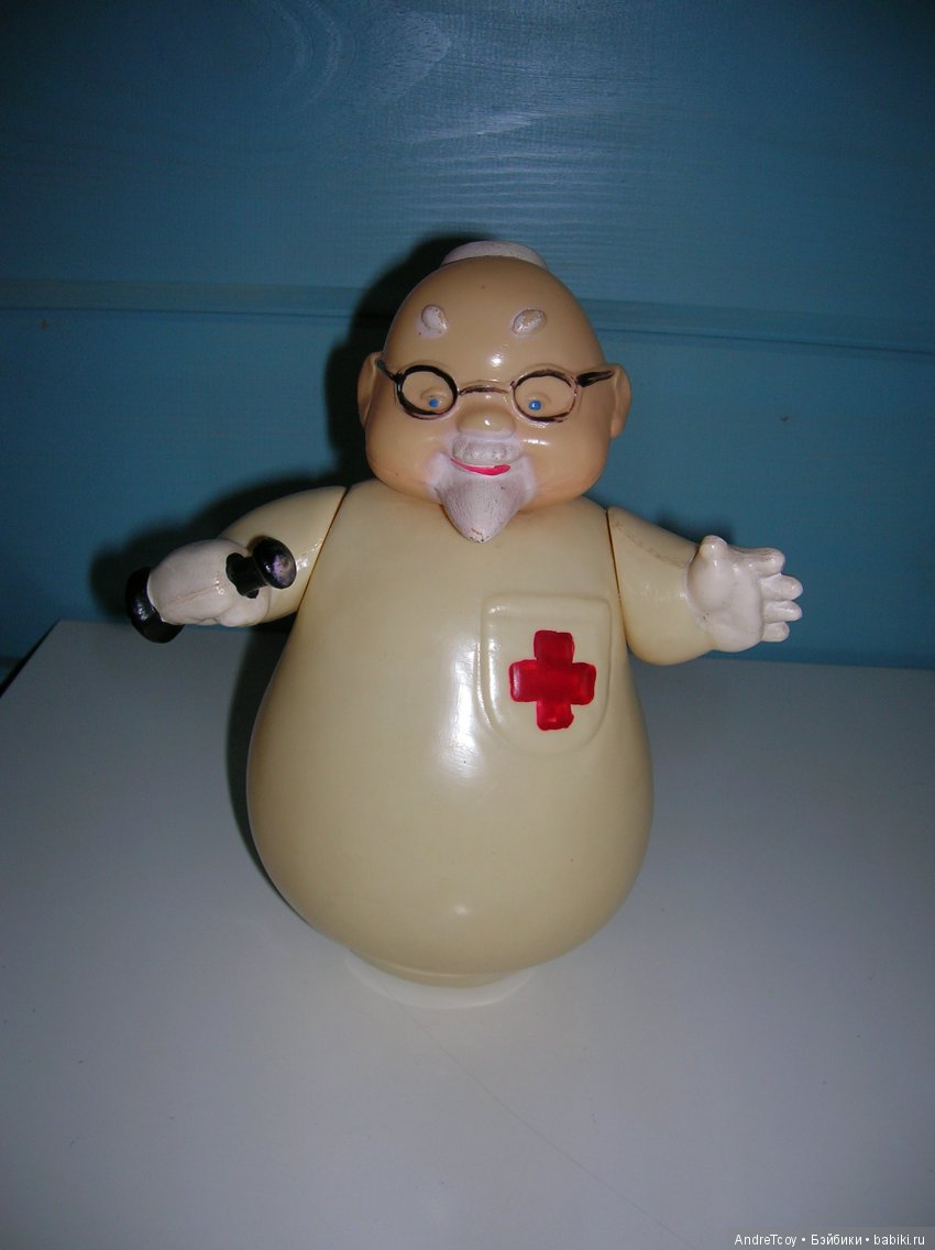 Приходи к нему лечиться или Медосмотр в Ленинградском зоопарке