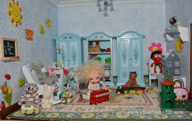 Дом для кукол, который строился три года