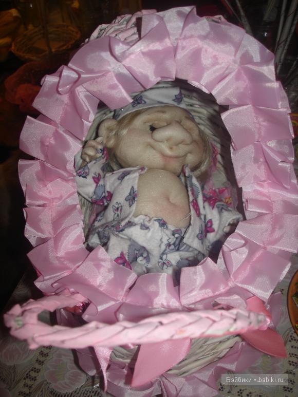 Коляска для кукол из газетных трубочек (фото 3)