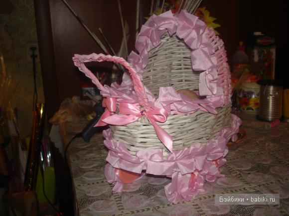 Коляска для кукол из газетных трубочек (фото 2)