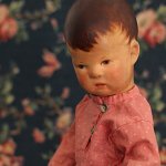 Мальчик Кате Крузе в русском костюме