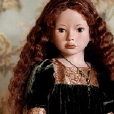 Девочка в старинном костюме. Авторская кукла