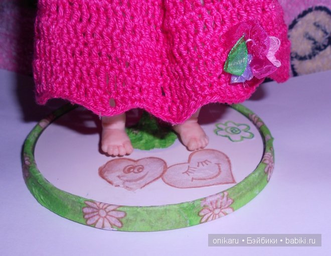 Стенд для куклы своими руками, мастер-класс