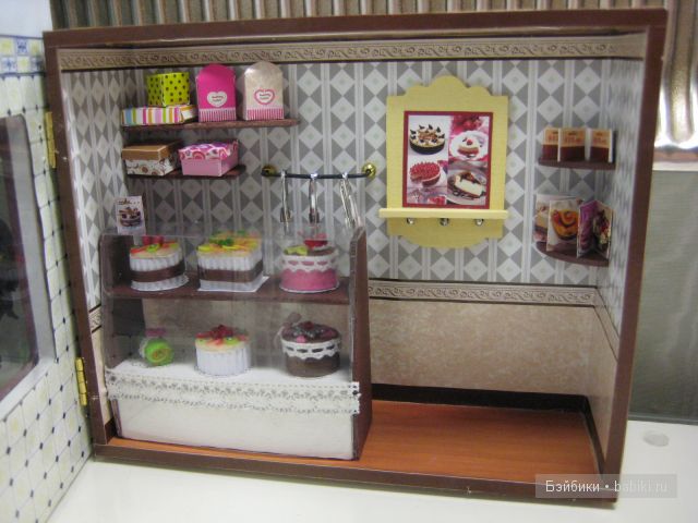 Магазин с тортиками для кукол