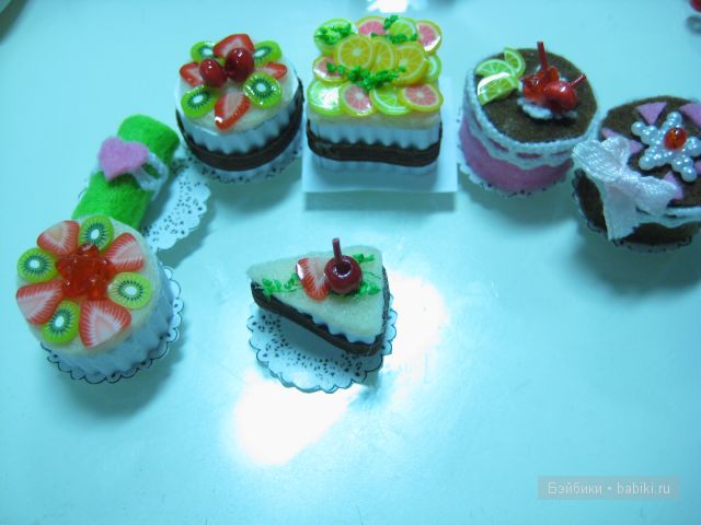 Магазин с тортиками для кукол