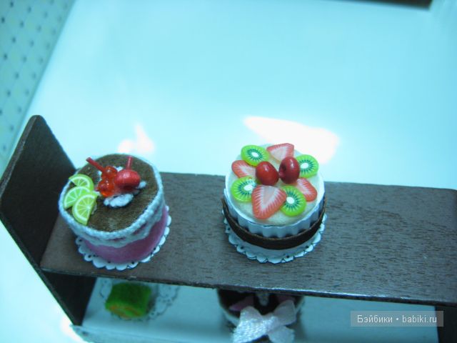 Магазин с тортиками для кукол