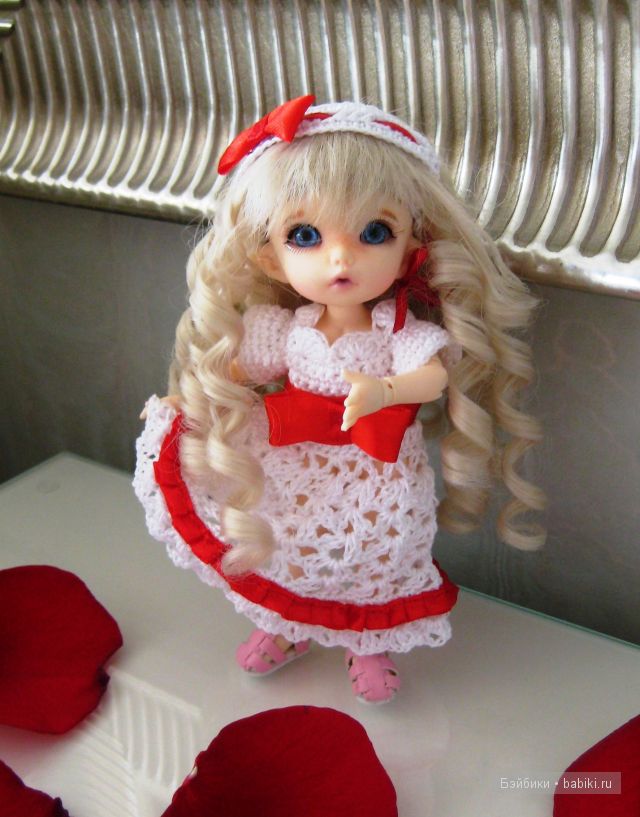 Кармэн станцевала Бэкки, получив платье от Alen-kA