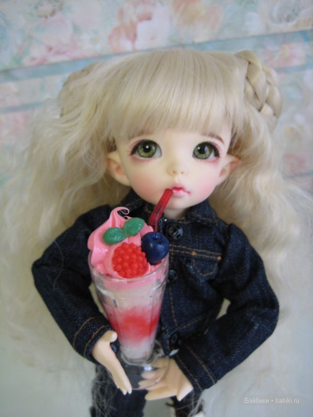 Люсиль - наездница ! Вся БЖД семья