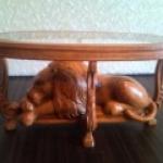 Журнальный столик для кукол "Спящий лев"