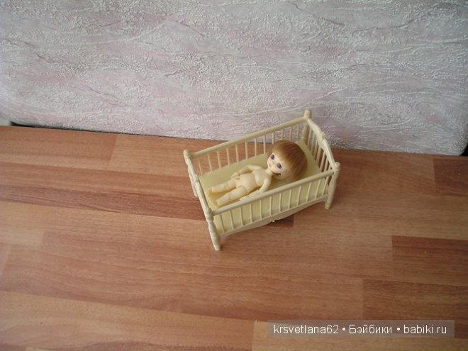 Кроватки для кукол — Мебель для кукол и домиков: фото (фото 6)