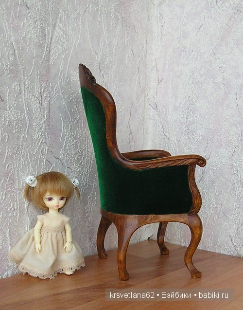 Викторианское кресло для кукол (фото 4)