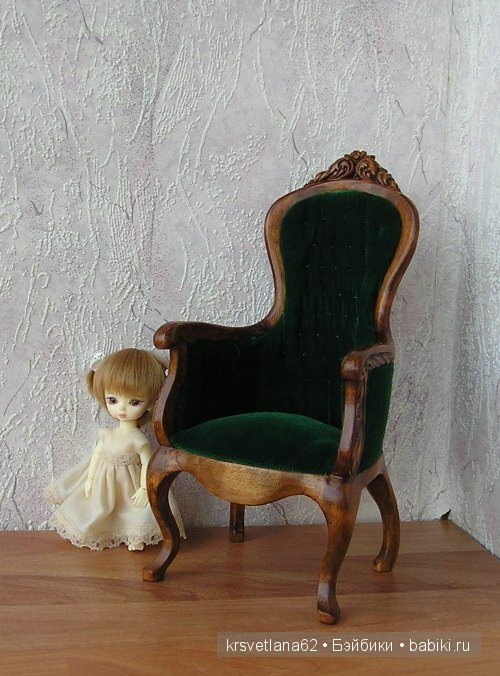 Викторианское кресло для кукол