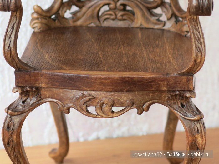 Шикарное резное кресло — Мебель для кукол и домиков: фото