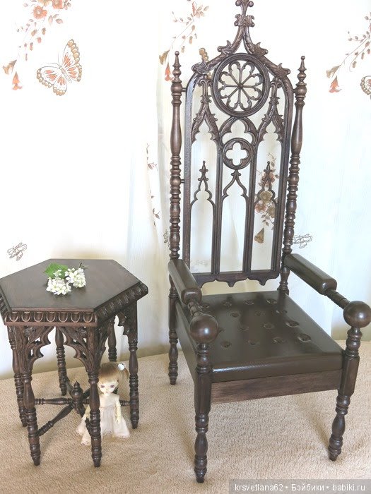 Столик в готическом стиле (фото 7)