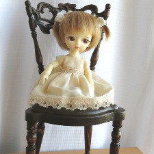 Стулья для кукол