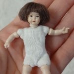 Кукла Heidi ott 1:12 малыш ползунок toddler для кукольного домика