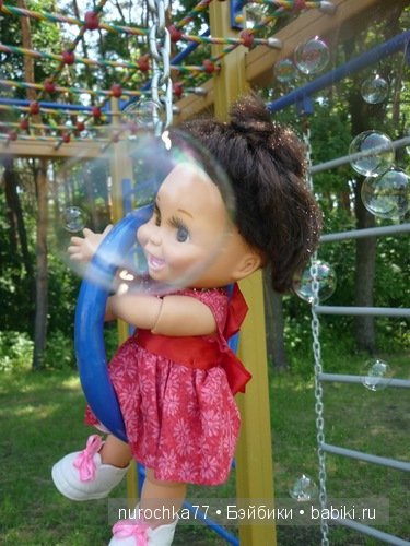 Задорная Хайди на детской площадке. Galoob Baby Face