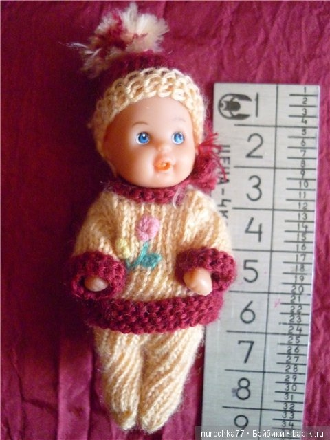 Вязанная одежда для кукол-малышей (фото 6)