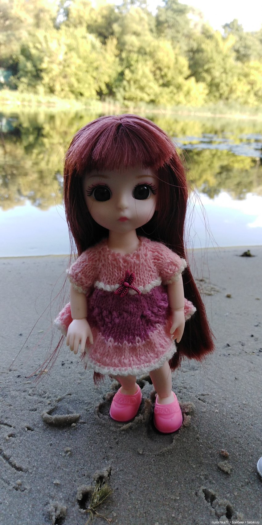 Прогулка малышек Баболи. Копытный пень и затаившаяся лягушка