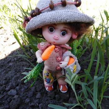 Про Нафочку. Змейка, зайчики, морковь.