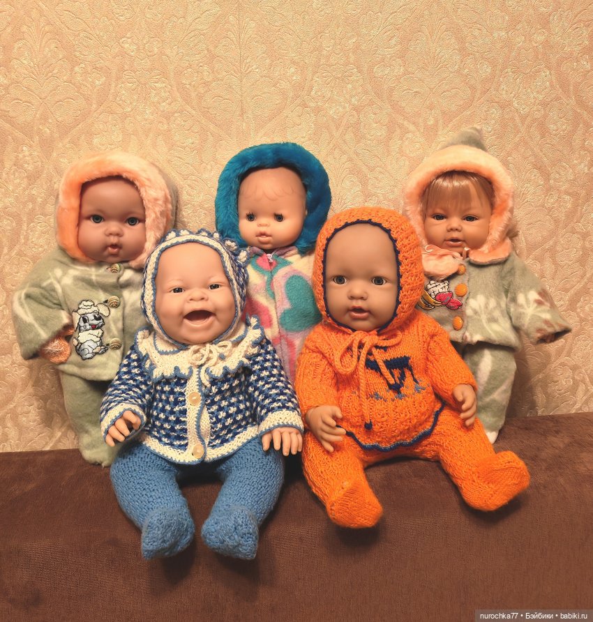 Малыши - ясельная группа — Коллекции игровых кукол (Playline): фото полок (фото 6)