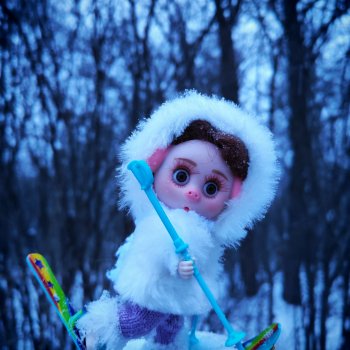 Про Нафочку. Лыжница