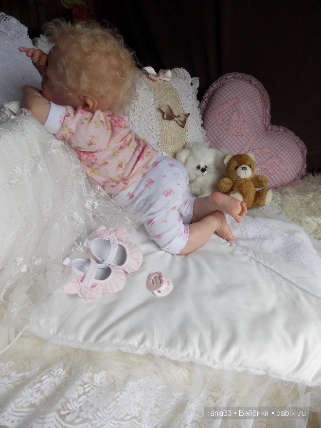 Ангелиночка, нежный ангелок, самая первая из тройняшек реборн